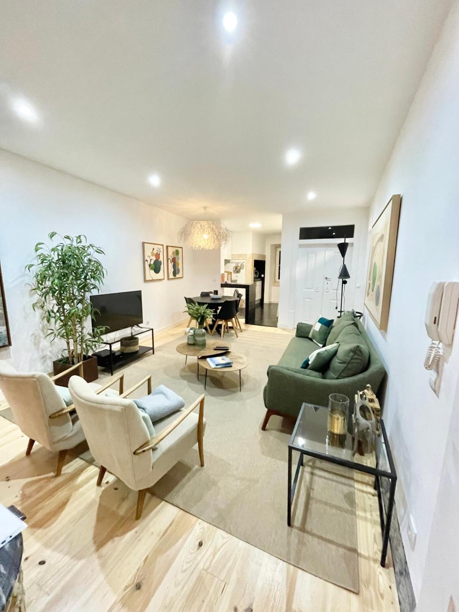 Carmo'S Wonder Apartment ลิสบอน ภายนอก รูปภาพ